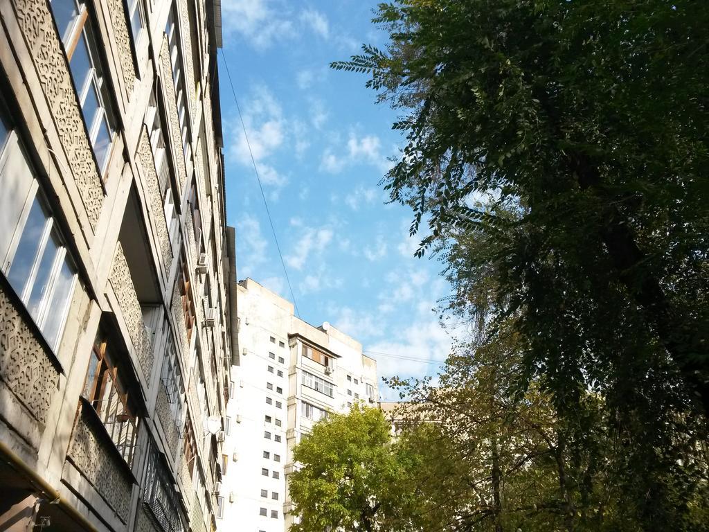 "Арбат" Центр Квартира- Apartment "Arbat" Almatî Exterior foto